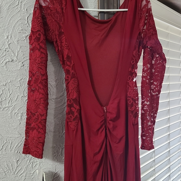 Red Open Back Lace Sleeve Trumpet Dress - Picture 9 of 16